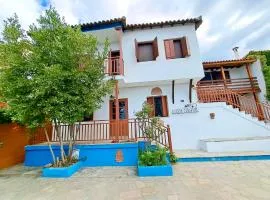 Villa Elena - Renovated Gem with Stunning Sea Views
