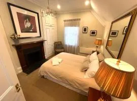 Porters Cottage Grande (two units)