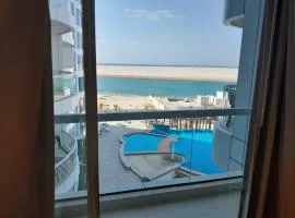 Seaside Stay Galali, Dilmunia