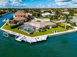 Waterfront Hideaway | Panoramic Bay Views