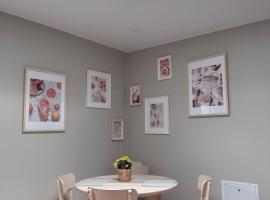 Ny l&auml;genhet n&auml;ra Elmia, hotel econ&ocirc;mico em J&ouml;nk&ouml;ping