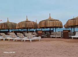 Queen T Fanadir Suites All Inclusive Resort, hotel in Hurghada