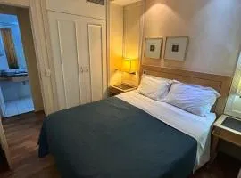 Flat Univer Pamplona Paulista no Jardins com cozinha ótima localização 2105