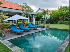 Made Cayon Canggu Stay, Surf & Massage By SDM Management