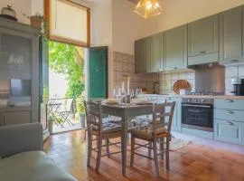 Simons Apartment with Amazing View by Rent All Como