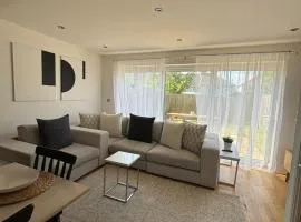 5bed stylish Eco House With Parking