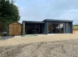 Executive Pod and Jacuzzi 2