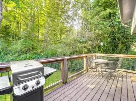 Walk to Shops, Eats and Trails Blowing Rock Escape!