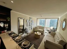 Luxurious and steps from the Mall