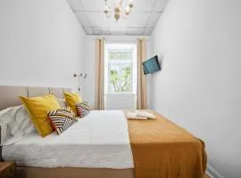 Plaza Inn Hostel & Rooms