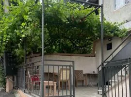 Jujuna Guest House