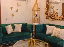 SeaView 2BR with parking, Walk to Dolmen Mall & Park