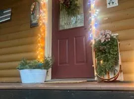 5 Bedroom Wooded Paradise mins from Wi Dells