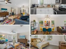 Unique, Charming & Cozy House in St. Petersburg