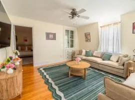 Cozy 3BDR Downtown Salem with parking