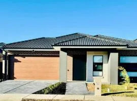 Bright & Spacious 4BR Getaway