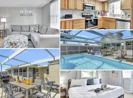 Pool! BBQ ! Sleeps 8PPL TV's King Bed