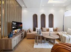 Lux 3 BR Sea View Condo with Pool & Sauna In Marina