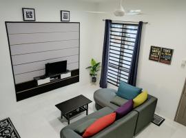 ShaFA Homestay, hotel in Seri Iskandar