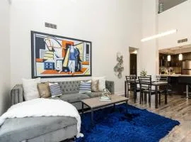 Gorgeous 2-Story Penthouse Close to Tourist Spots