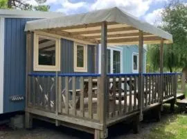 Mobil-home familial avec terrasse à Vendays-Montalivet - API-1-52-362