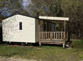Mobil-home confortable avec terrasse pour 4 personnes - API-1-52-400