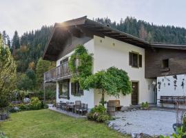 Chalet in Leogang near Ski Lifts, Hotel in Leogang