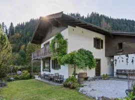 Chalet in Leogang near Ski Lifts