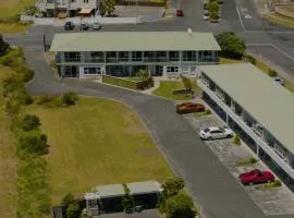 Ruakaka Beach Front Motel