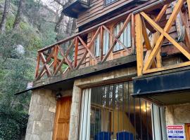 Cabaña con vista, chimenea y parking, hotel v destinaci San Martín de los Andes