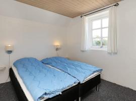 18 person holiday home in Ulfborg-By Traum, viešbutis mieste Øby