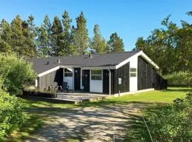 10 person holiday home in Jerup-By Traum