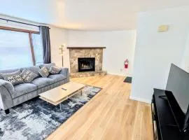 Spacious Downtown 2-bdrm Apartment