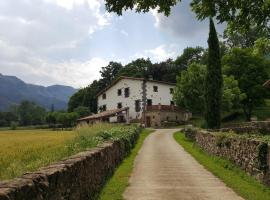 Mas Rubió, hotel u gradu 'Joanetes'