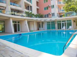 마마이아에 위치한 수영장이 있는 호텔 St.Vlas Apartments Mamaia