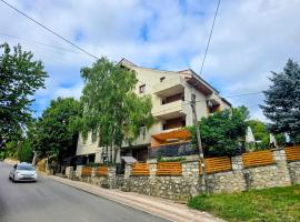 APARTMANSKI SMEŠTAJ SOLARIS kod Aqua Parka SUPERIOR & FAMILY Apartments, hotel v destinaci Soko Banja