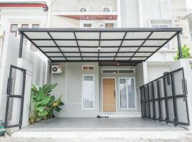Griya Mahoni Palagan Homestay Jogja, hôtel à Ngaglik