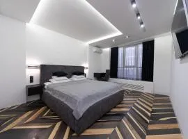 Victory-30 Luxe Apartment City Center