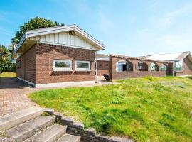 8 person holiday home in Knebel-By Traum, hotel en Knebel
