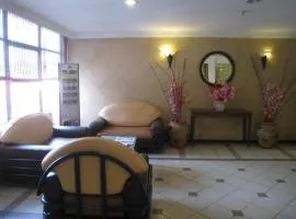 Hotel Centrepoint (Self Check In After 5PM)