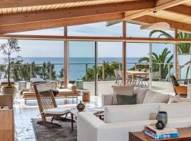 The Hideaway Beach House by Stay Awhile Villas, Hotel in Malibu Beach