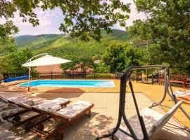 House Mirjana with pool by Villas Guide
