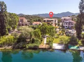 Gorgeous Apartment In Bacina