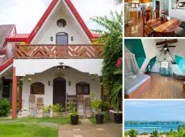 Casa De Moore - Ocean & Garden View Siargao