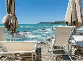 Homiday- Residence Eco- Spiaggia privata e piscina