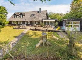 19 person holiday home in Løgstør-By Traum