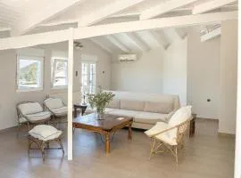 Comfortable Villa - 2min from the Beach