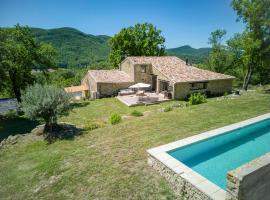 Domaine de L'Essentiel de Lavande、La Bégude-de-Mazencのホテル