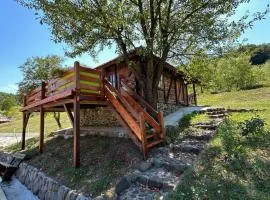 Restoran i konaciste NOVI MELJANICKI BAZENI