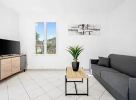 LA VILLA JULIA - Calme - Spacieux - Parking Privé - Climatisation